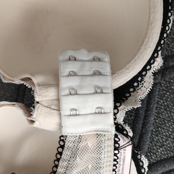 🧁GUC Victoria's Secret Dream Angels Lined Demi Underwire Bra, Pink/🖤, 34DD - Picture 10 of 10